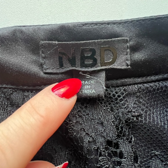 Revolve NBD Lace mini skirt small - Picture 3 of 4